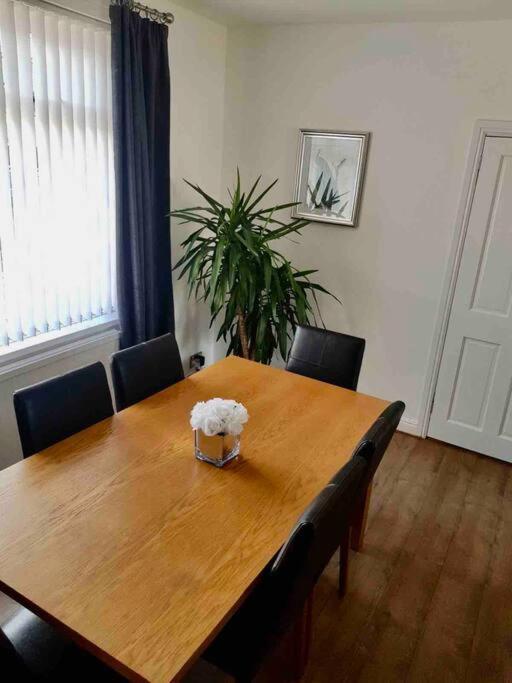 Coniston House Lancaster 3 Bedrooms Parking And Garden المظهر الخارجي الصورة